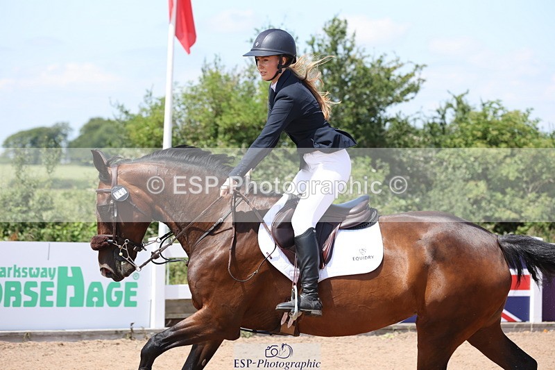 240718A-130754-05420 - Cls 9, 1 Star Bronze Tour 1.10m