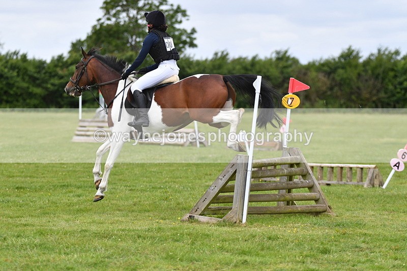 WJ5_3502 - Class 5 80cm Pairs