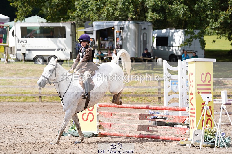 240824X-121040-23885 - 80cm Round 1 12.00 to 13.00