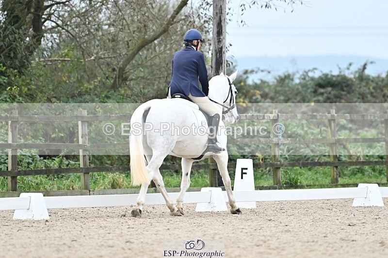 241103-152630-03119 - Novice 1 - 14.44 to 16.08