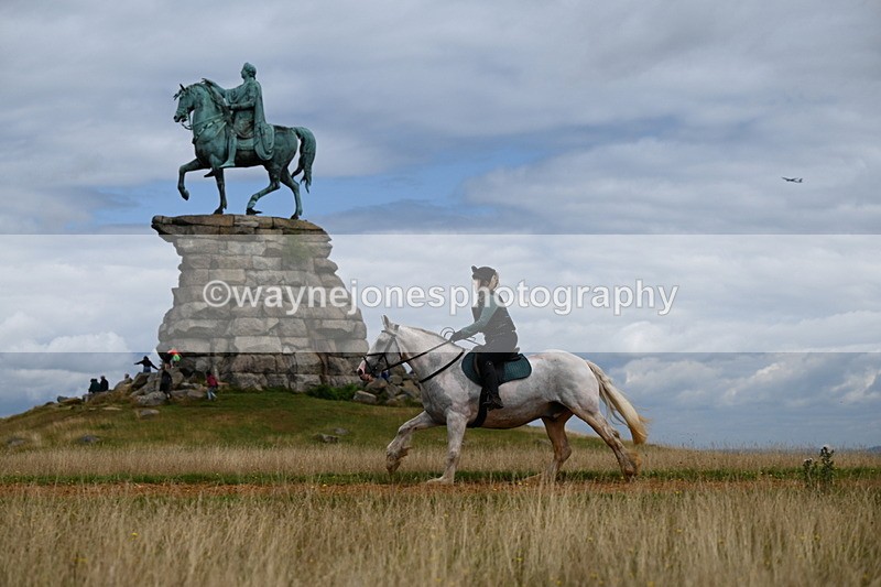 DSC_6943 - Time at Statue 12:45 to 13:15