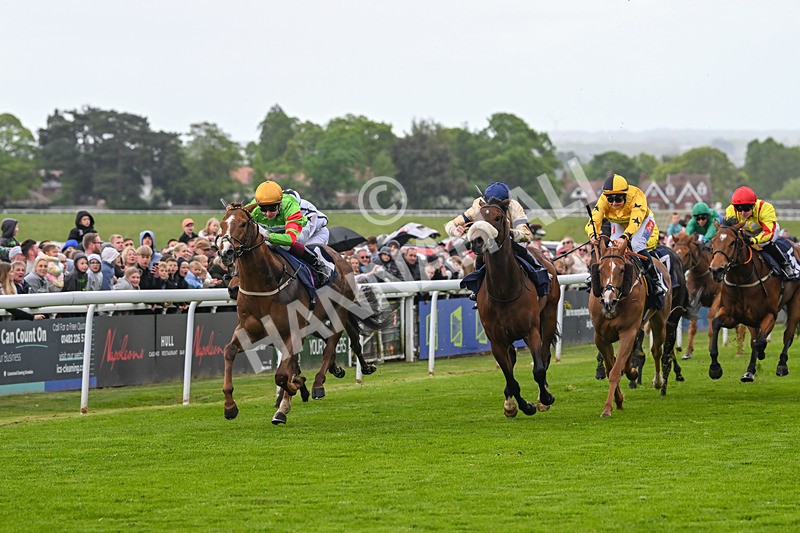 050525-Race 2-Hundred Caps-4242 - Race 2