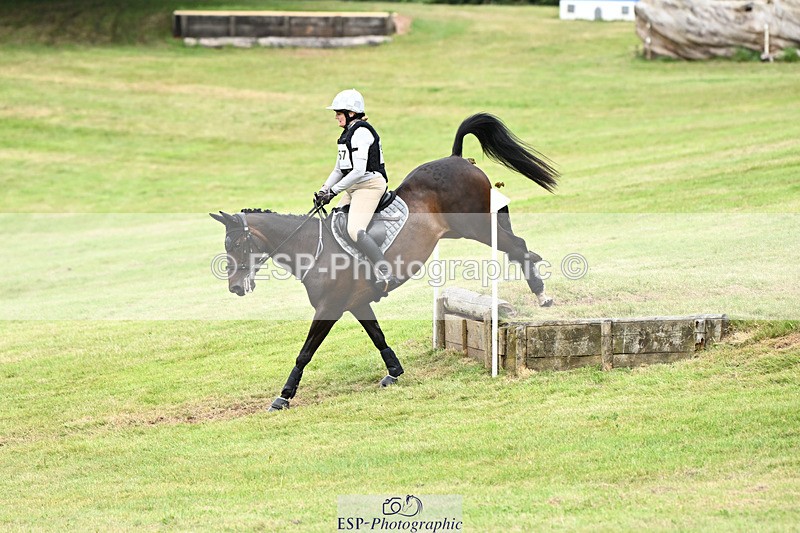 240825X-172303-37504 - 80cm XC 16.30 to 17.30