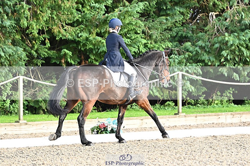 241023-163825-00992 - 018-Alice.Robinson-DERRYS.DIAMOND.CAVALIER