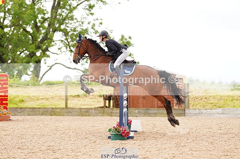 240526A-113038-07812 - Cls 26 Chard Equ 1.05m and 1.10m Grand Prix