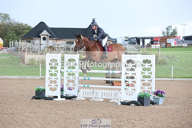 250911-123458-01501 - Cls 3 Snr Foxhunter