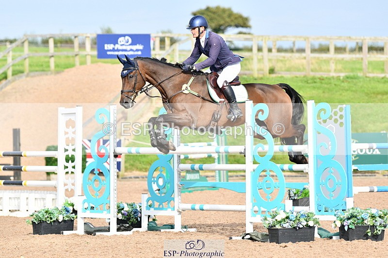 240915A-163505-11042 - Cls 30 Snr Foxhunter