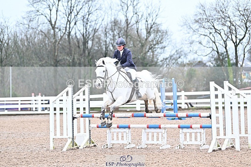 241127-093127-00026 - Cls 01A&B Brit Nov & 90cm Open