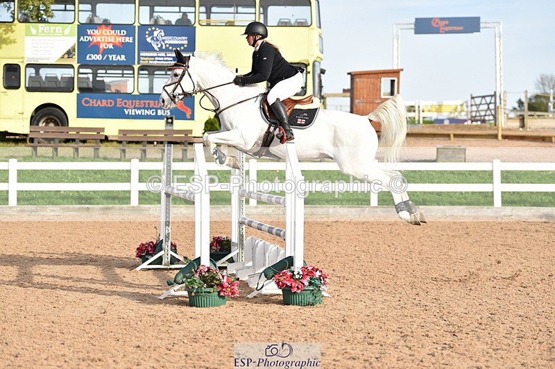 231015A-160154-09205 - Cls 27 1.10m Amateur Q 2nd R