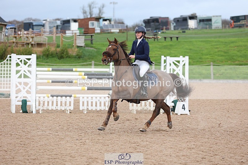 241117X-142316-04937 - Cls 37s 138cm