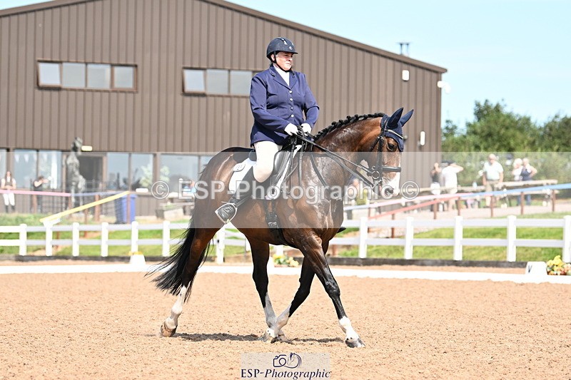 240816A-133359-05104 - 199-Nicola.Seal-Rebel.Heart