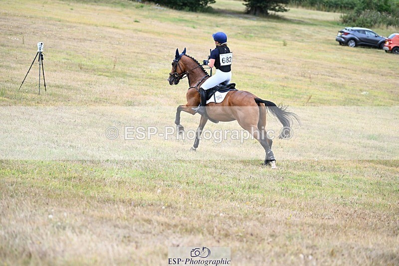 250803A-153840-16322 - O-682-Millie.Juleff-HERONA.CZ.Z