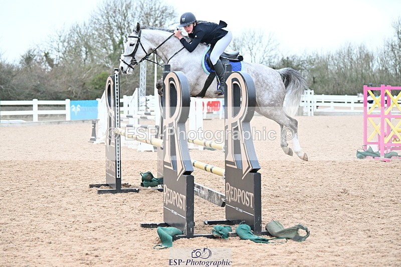 240128A-121524-00812 - Cls 4 Pony Newcomers and 1m Open