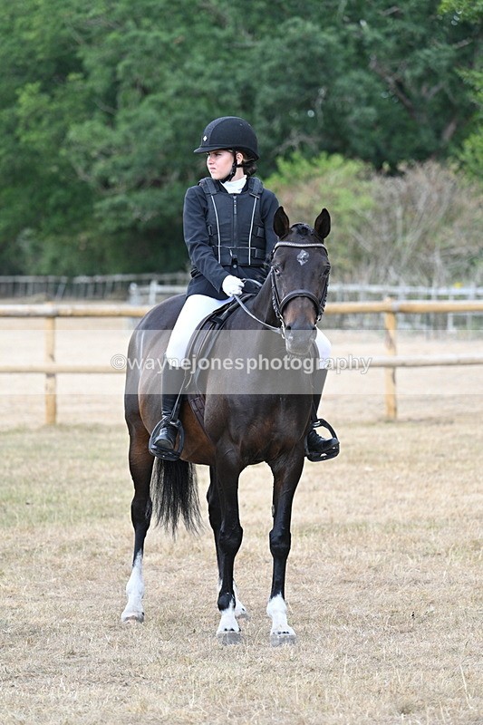 WJ7_1446 - Class 8 Ridden Veterans