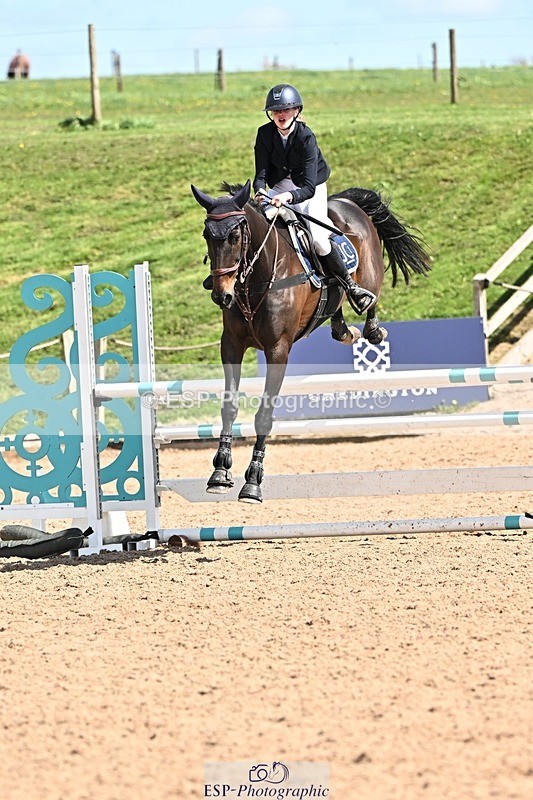 250416-132138-01033 - Cls 4 Newcomers and 1.10m