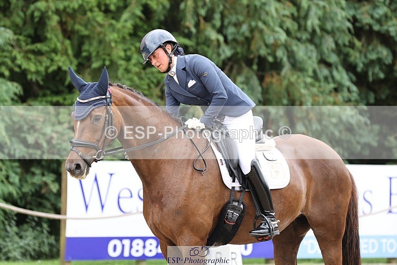 240810-134437-03502 - 122-Alicia.Prim-Sapphire.Blue