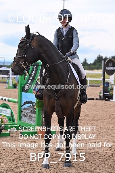 BPP_7915 - CLASS 16 FRI GFS Saddles Senior Newcomers/1.10m Open