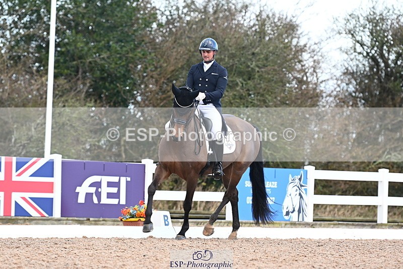 240218A-105433-06091 - 172-Jezz.Palmer-Honey.D'Or