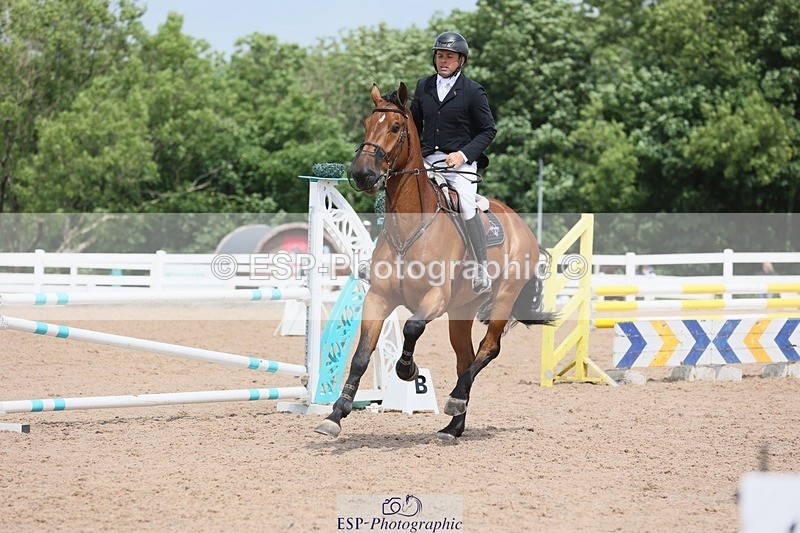 250523-122013-01261 - Cls 09 A&B  Snr Disc & 1.00m Open