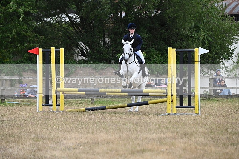 WJ6_0522 - Class 14 Intermediate Jumping 75cm