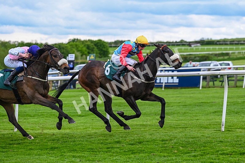 210526-Race 6-Filey Beach-4877 - Race 6 16.50pm Bet At racingtv.com Handicap