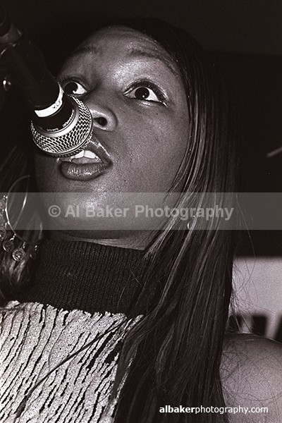 15 - Friends-&-Family @ the-roadhouse 03.05.03