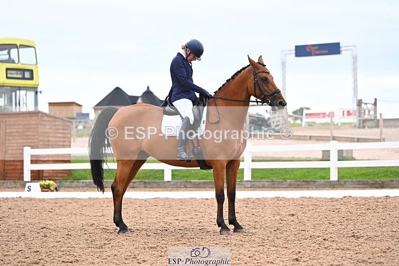 240817A-154930-10377 - 316-Hannah.Drinkwater-Sonnetti