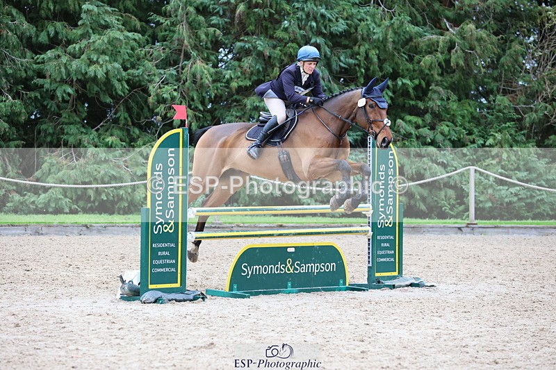 251026A-144859-26500 - G-514-Carolyn.Price With Trot Up