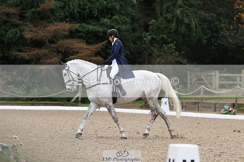 241024-110633-01738 - 135-Maddison.Peries-CHAMPAGNE.SILVER.NOVA