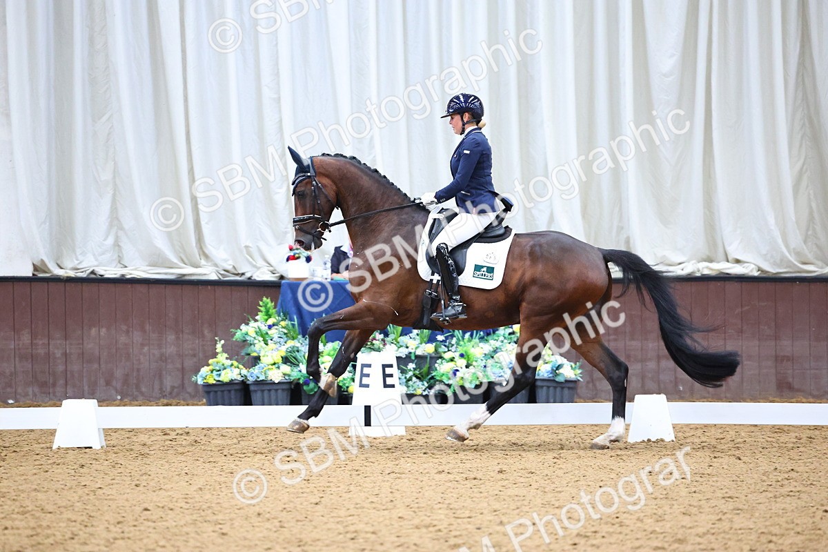 SBM_006575 - Class 5 - novice 6 - 12.04-13.07