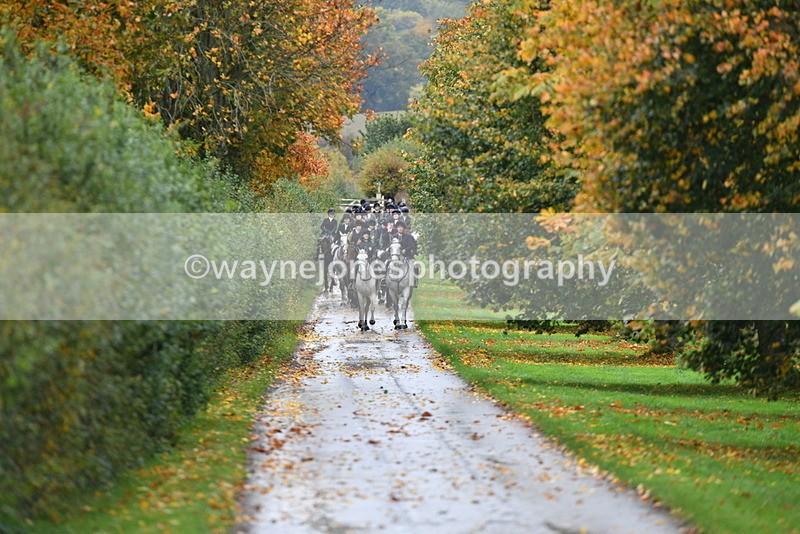 WJ5_6133 - B&B walk back for Hunt Tea !