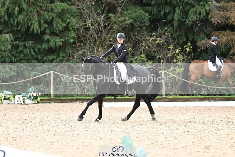 251023A-111909-01695 - B-136-Sophie.Jackson