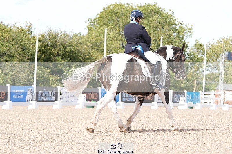 250906-134923-03402 - 106-Lucy.HamblettGalliano.Gold.Dust