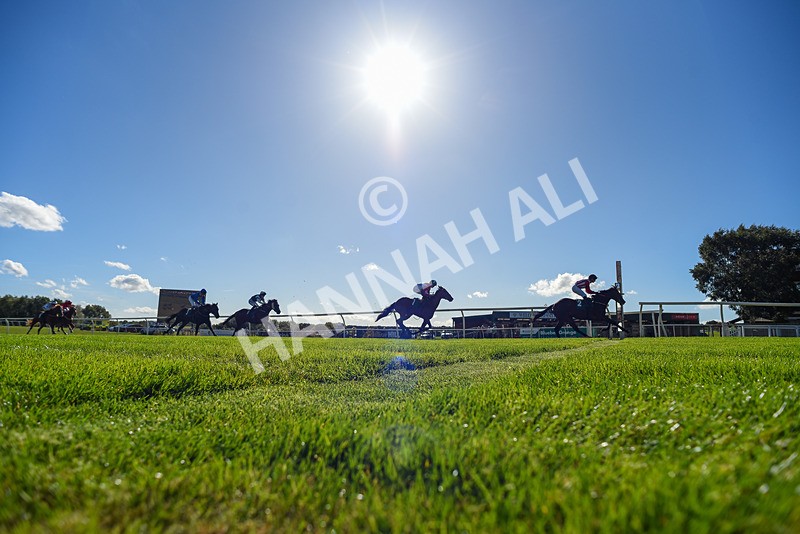 300926-Race 1-Bladey Lady-8065 - Race 1 1.57pm Racing To School Nursery Handicap