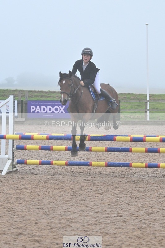 240813-193738-00984 - Classes 7 A&B 90cm