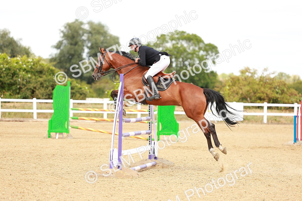 SBM_006992 - Class 4 - Senior British Newcomers - 1.10m