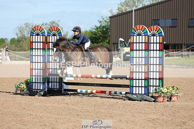 250504-095653-01795 - Cls 1 Pony Intro 70cm