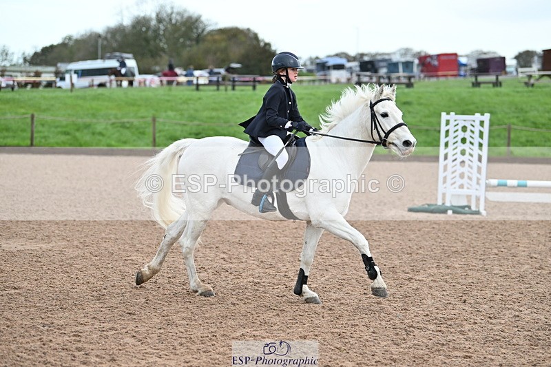 231029A-094031-02477 - 60cm Club and Schools