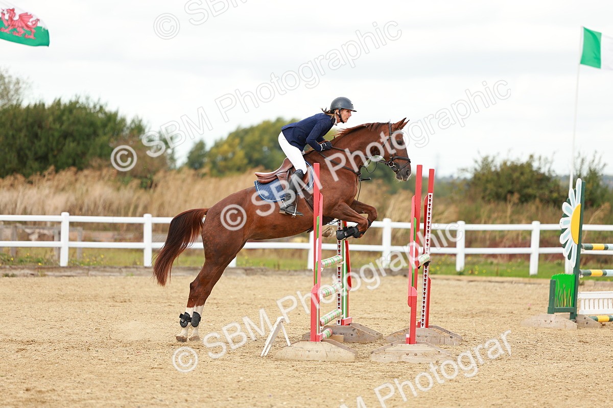 SBM_001412 - Class 4 - Senior Newcomers - 1.10m