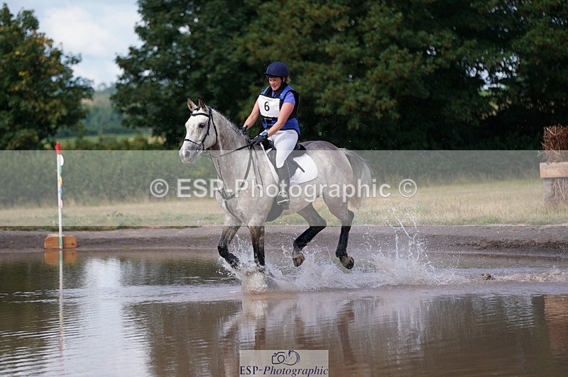 250802A-102836-01393 - A-006-Sarah.Morrison-QUALITY.STEP.ON