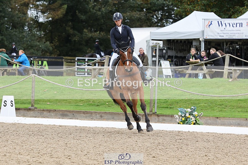 241024-120633-01827 - 148-Courtney.Romcke-ROMA.VICTOR