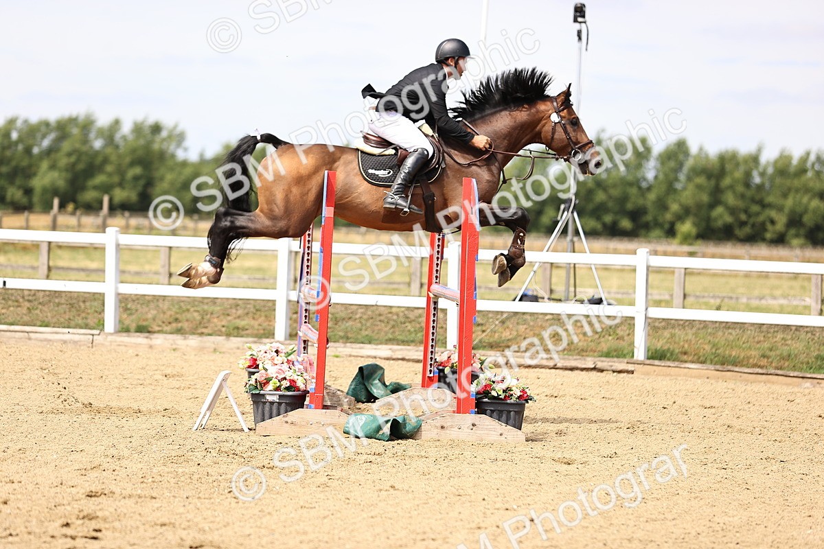 SBM_009935 - Class 8 - Senior Newcomers - 1.10  Open