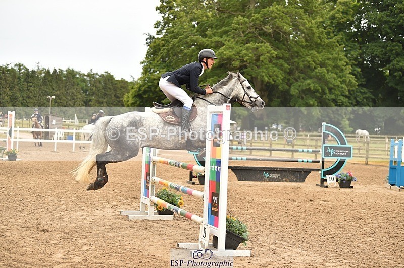 230618-133618-12739 - Cls 25 Pony Foxhunter & 1.10m Open