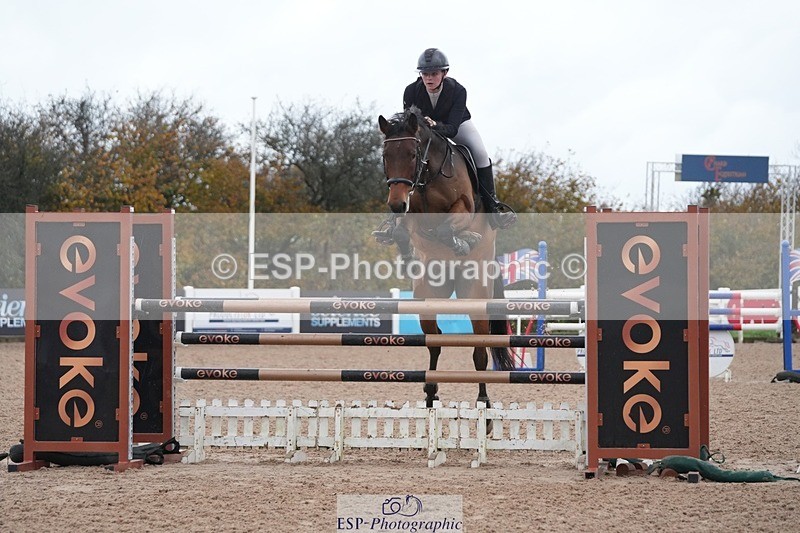 251107-130207-01048 - Cls 6 Foxhunter and 1.20m Open