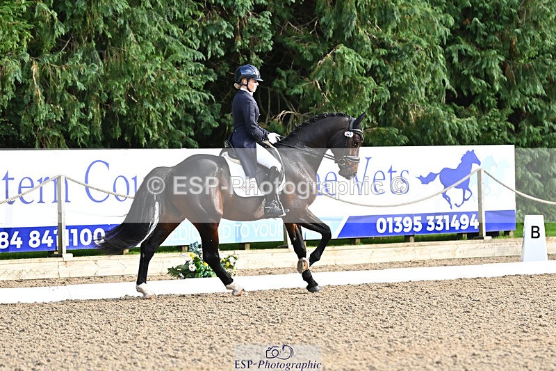 241023-160046-00832 - 012-Mollie.Summerland-SKITTEL.D'EKWI