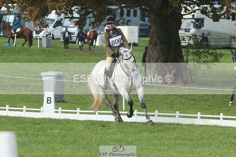 251023A-141121-04749 - H-606-Janine.Paterson