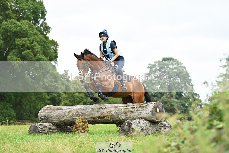 230817-134344-02068 - Kay's 1st Group - XC