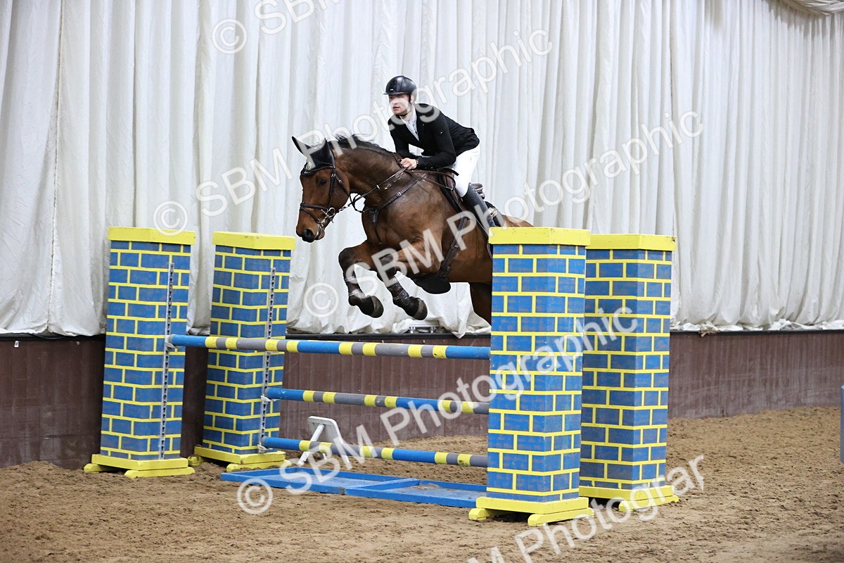 SBM_001918 - Class 4 - Senior Newcomers - 1.10m Open