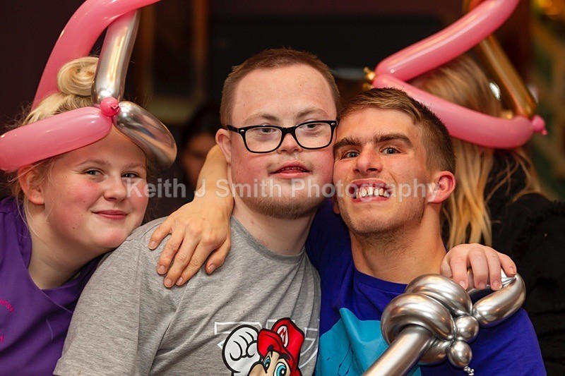 4KJS0619 - Chris's 20th Birthday Party.