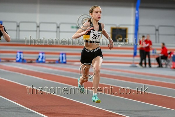 Age26SUN-927383 - Track Female